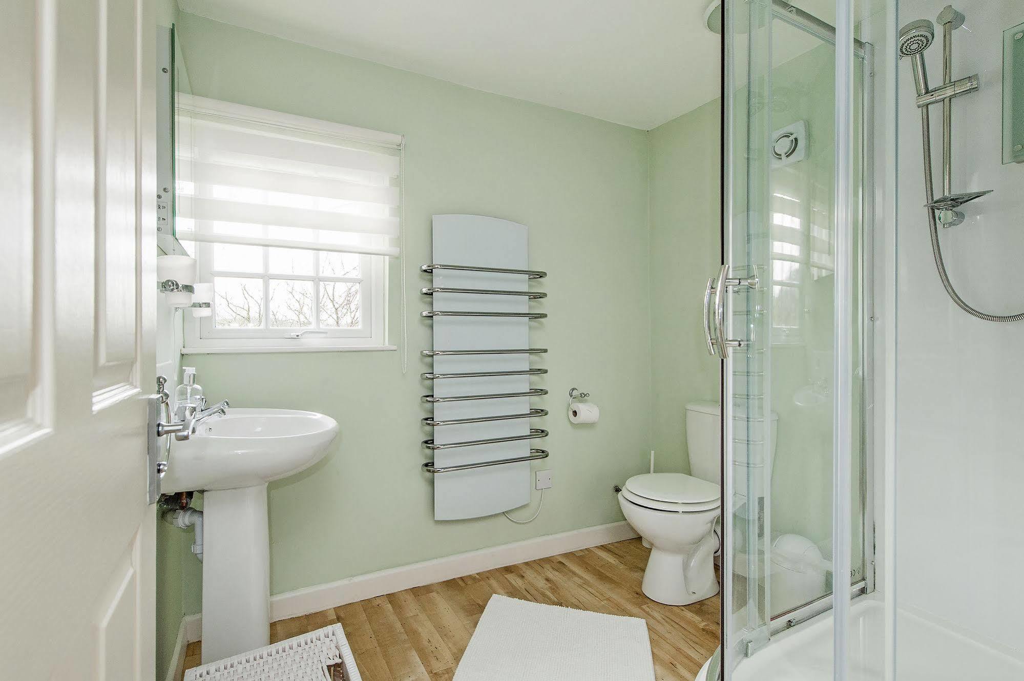 Appartamento Tucking Mill View- Self Catering Bath Esterno foto