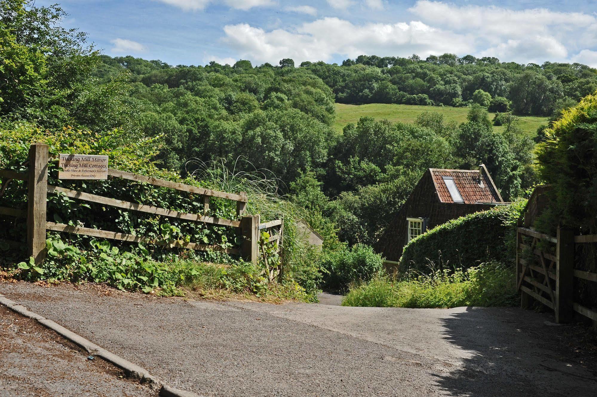 Appartamento Tucking Mill View- Self Catering Bath Esterno foto