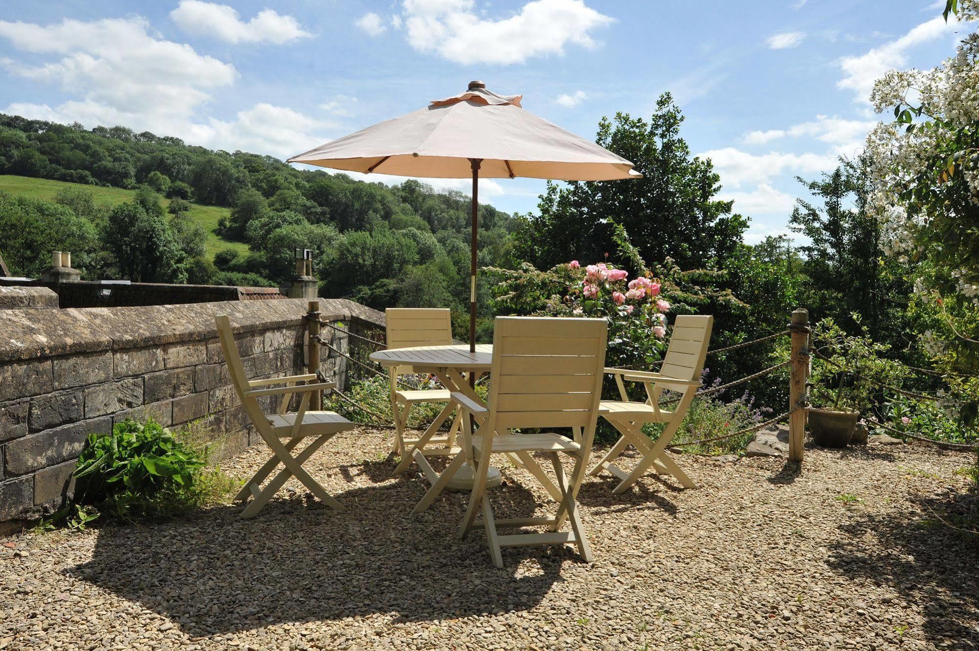 Appartamento Tucking Mill View- Self Catering Bath Esterno foto