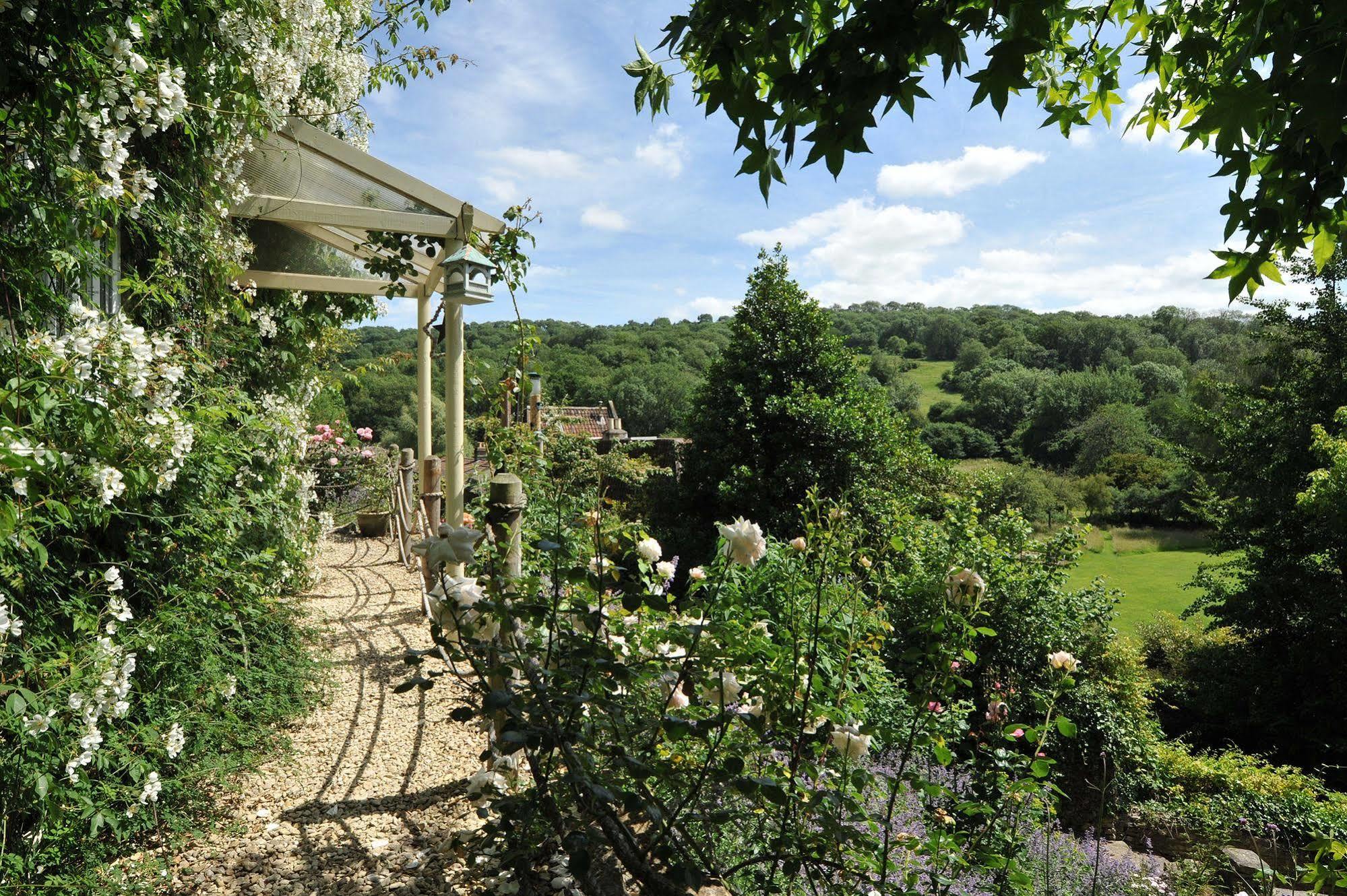 Appartamento Tucking Mill View- Self Catering Bath Esterno foto
